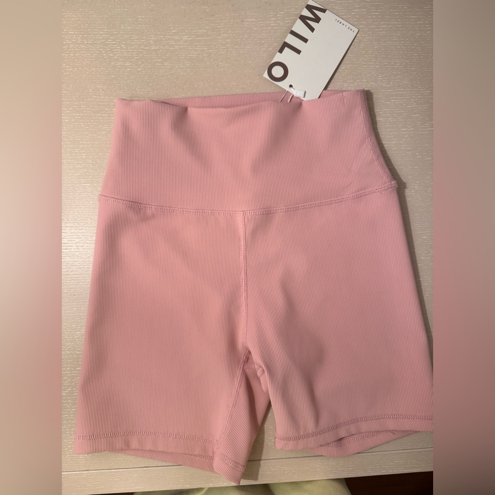 Wilo Ribbed Shorts in Blush - Picture 2 of 3
